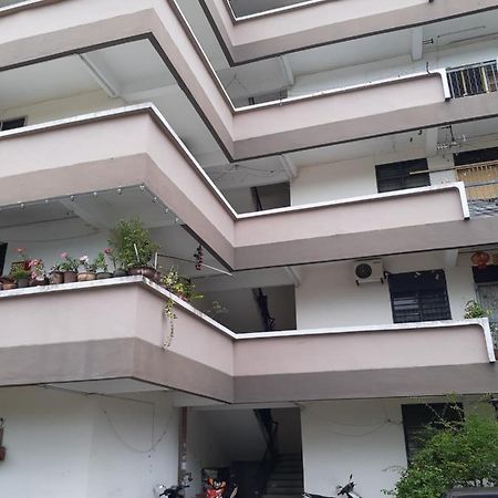 Homestay Idaman Tun Hussein - Harga Untuk 1 Rumah ,1 Bilik ,1 Bilik Air 4 Single Bed - Not Sharing Perai Exterior photo
