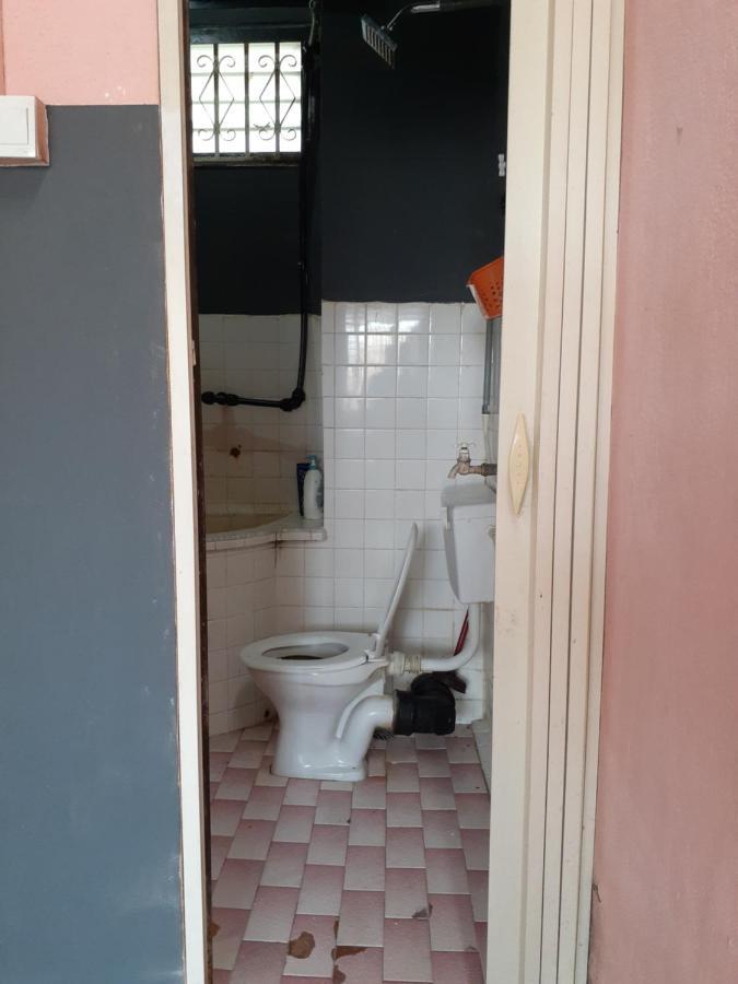 Homestay Idaman Tun Hussein - Harga Untuk 1 Rumah ,1 Bilik ,1 Bilik Air 4 Single Bed - Not Sharing Perai Exterior photo